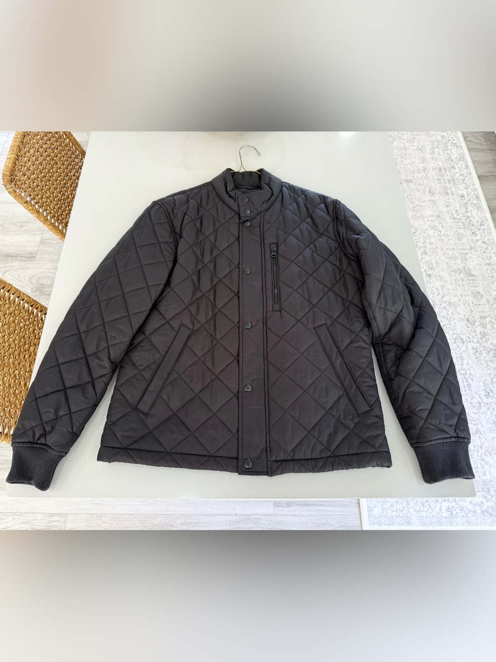 Banana Republic Quilted Black Puffer Jacket Coat Patagonia Full Zip Waterproof